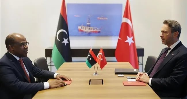 Εντείνονται οι επαφές Άγκυρας - Τρίπολης: Συνάντηση Μπαϊρακτάρ με το  υπουργό Ενέργειας Λιβύης στην Κωνσταντινούπολη 
