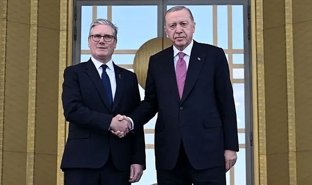 «Ιστορικές υπογραφές!» – Πανηγύρια στον τουρκικό Τύπο για τα Eurofighter!