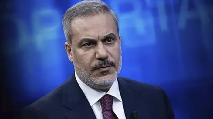 Σοκ στην Άγκυρα – ‘Γκάφα’ Φιντάν, σιωπηλός πόλεμος διαδοχής στο ΑΚΡ