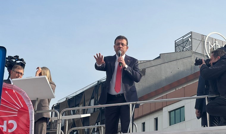 Ιμάμογλου αμέσως μετά την κατάθεσή του: «Δεν θα λυγίσουμε» - Ένταση έξω από το δικαστήριο