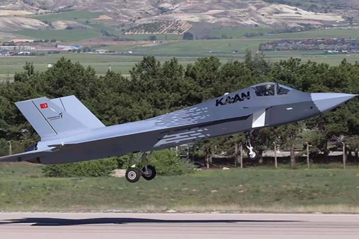 Γκιουργκούν διαψεύδει πάγωμα KAAN – Η φράση Φιντάν που άναψε φωτιές