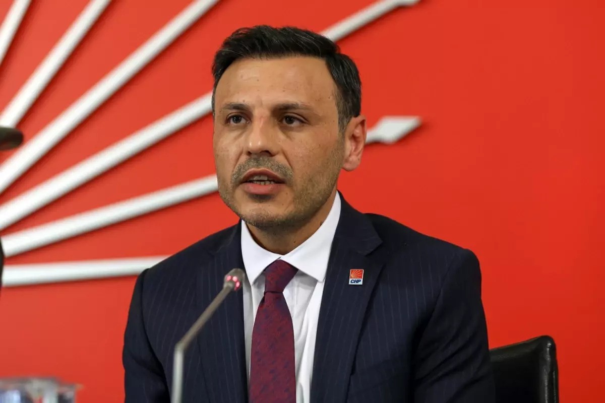 Τουρκία: Καθαιρέθηκε η ηγεσία του  CHP στην Κωνσταντινούπολη - Εκλογές ζητάει ο Οζέλ 