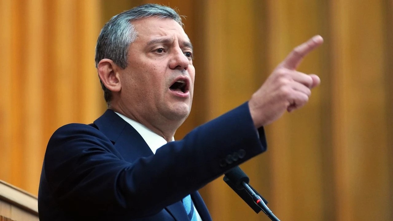 Οζγκιούρ Οζέλ «ξεσπά»: «Η Κύπρος δεν είναι η πίσω αυλή της Τουρκίας»  Σφοδρή επίθεση σε Ερντογάν και Μπαχτσελί για τις “εκλογές” στα κατεχόμενα