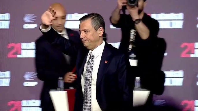 Οζέλ: Ο Τραμπ γνώριζε για σύλληψη Ιμάμογλου