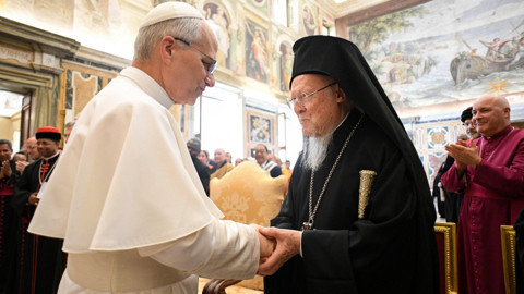 Σφοδρές αντιδράσεις στην Τουρκία για επίσκεψη Πάπα Λέοντα ΙΔ΄ — «Πολιτική επίδειξη ισχύος» λέει το ‘Τουρκορθόδοξο Πατριαρχείο’