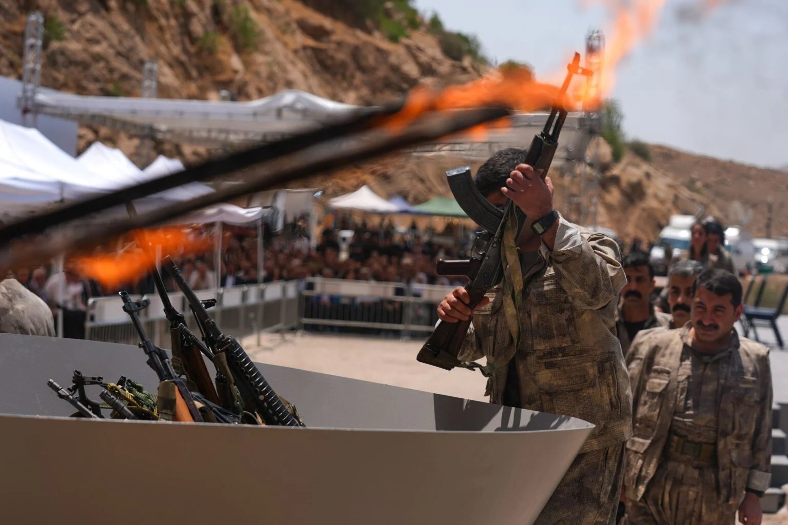 Ιστορική εξέλιξη: Το PKK ανακοίνωσε την πλήρη αποχώρησή της από την Τουρκία